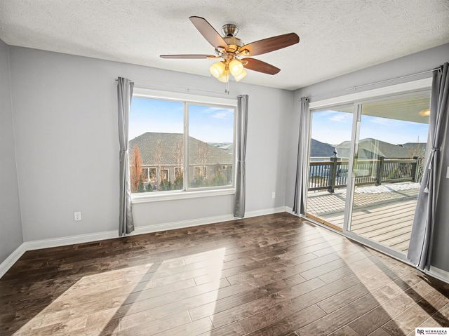 1224 N 100th Street, Lincoln, NE 68527