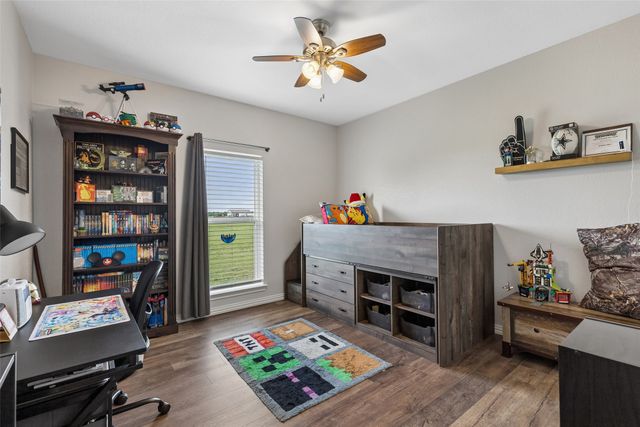8677 Fm 1553, Leonard, TX 75452