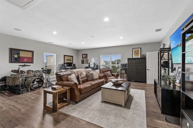 8677 Fm 1553, Leonard, TX 75452