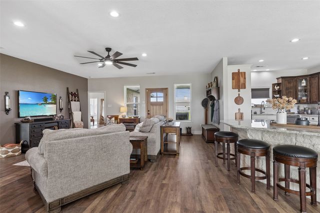 8677 Fm 1553, Leonard, TX 75452
