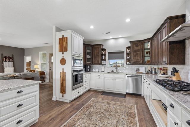 8677 Fm 1553, Leonard, TX 75452