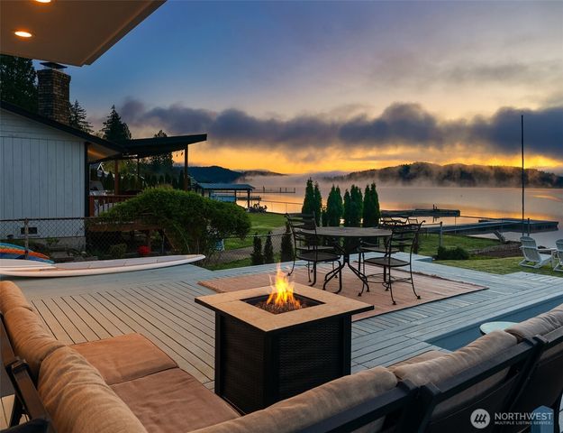 6731 E State Route 106, Union, WA 98592