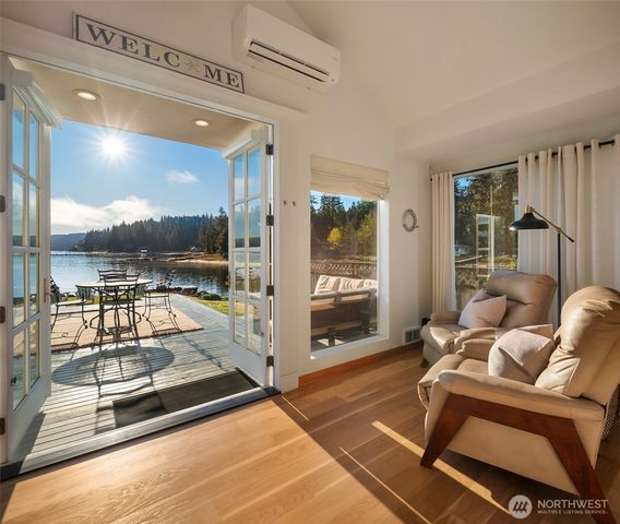 6731 E State Route 106, Union, WA 98592