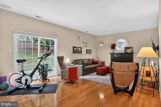 1354 SHALLOW FORD RD, Herndon, VA 20170