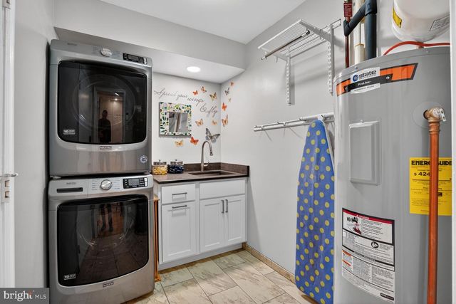 1354 SHALLOW FORD RD, Herndon, VA 20170