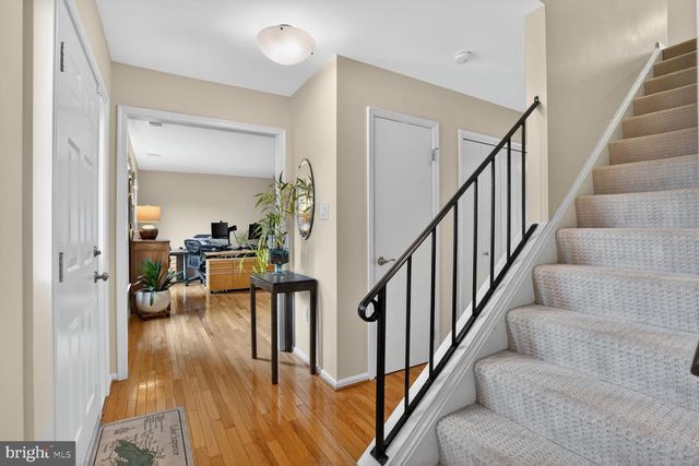 1354 SHALLOW FORD RD, Herndon, VA 20170