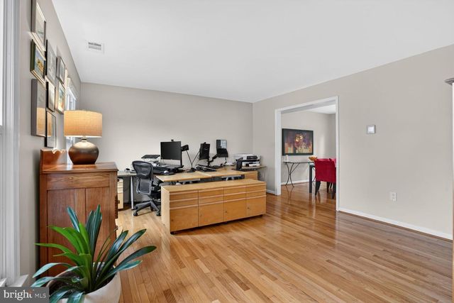 1354 SHALLOW FORD RD, Herndon, VA 20170