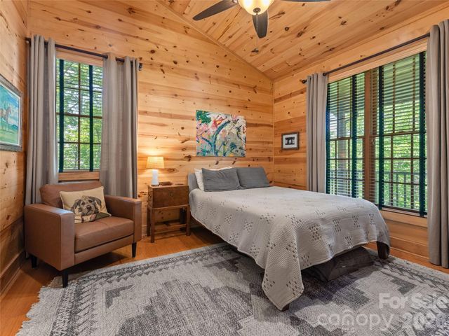 350 Laurel Mountain Trail, Saluda, NC 28773