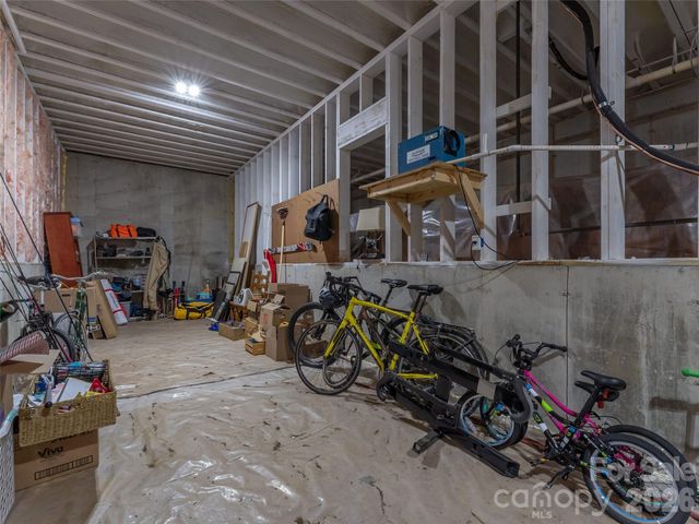 350 Laurel Mountain Trail, Saluda, NC 28773