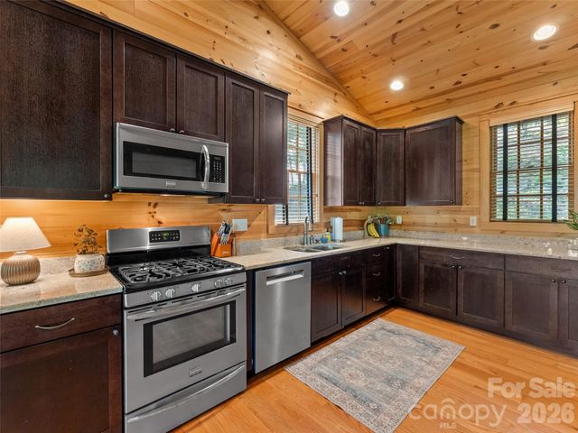 350 Laurel Mountain Trail, Saluda, NC 28773
