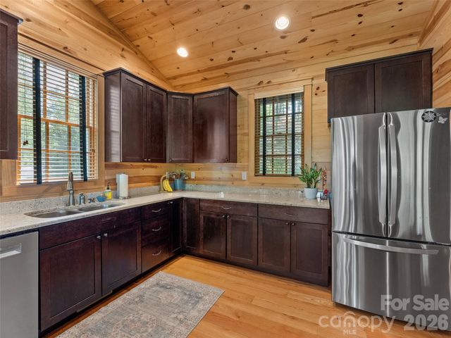 350 Laurel Mountain Trail, Saluda, NC 28773