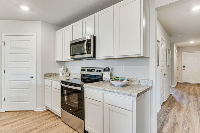 1207 Dustin Aaron Lane, Baker, FL 32531