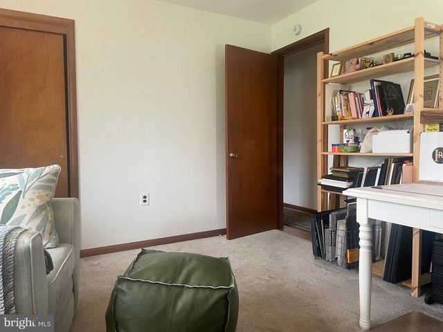 2213 JONES LN, Wilmington, DE 19810