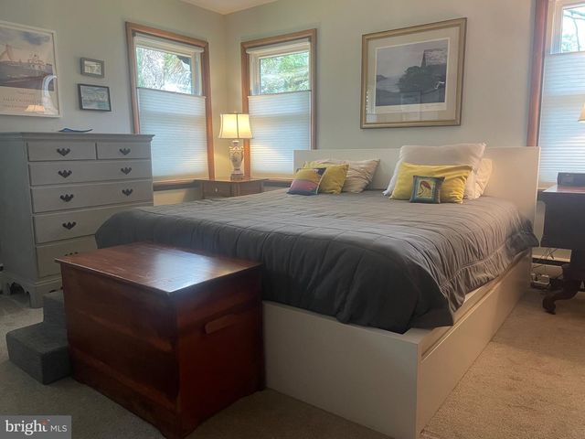 2213 JONES LN, Wilmington, DE 19810