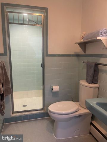 2213 JONES LN, Wilmington, DE 19810