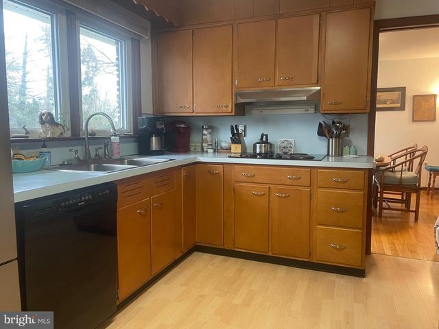 2213 JONES LN, Wilmington, DE 19810