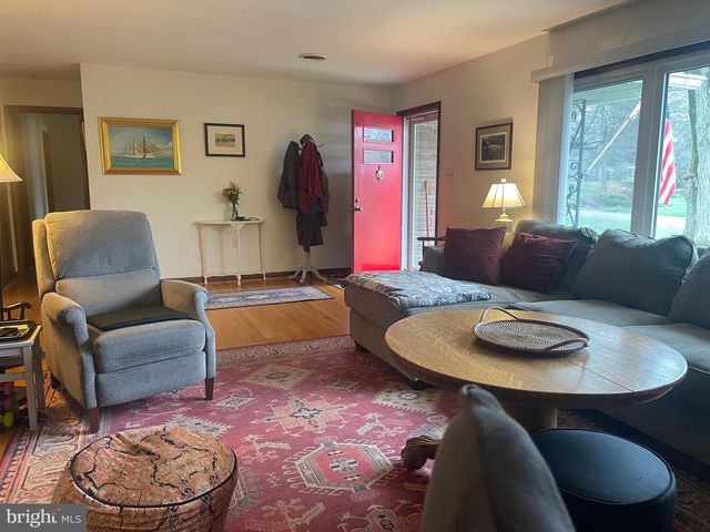 2213 JONES LN, Wilmington, DE 19810