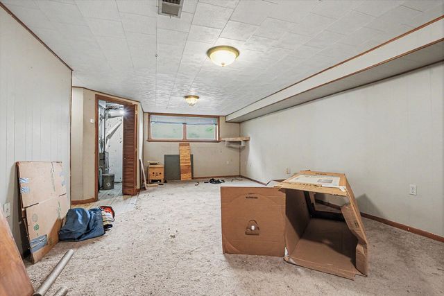 16734 Rynearson Road, Buchanan, MI 49107