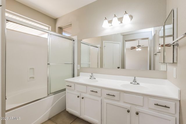 9329 W BERYL Avenue, Peoria, AZ 85345