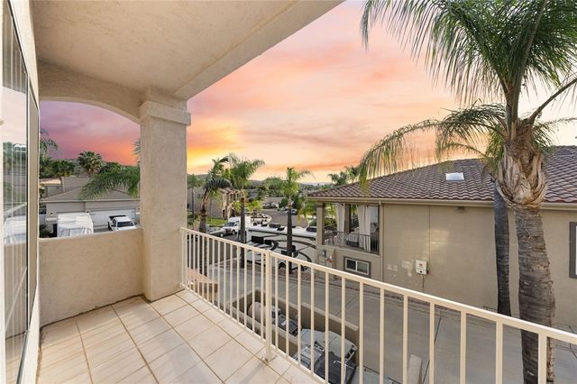 30161 Buck Tail, Canyon Lake, CA 92587