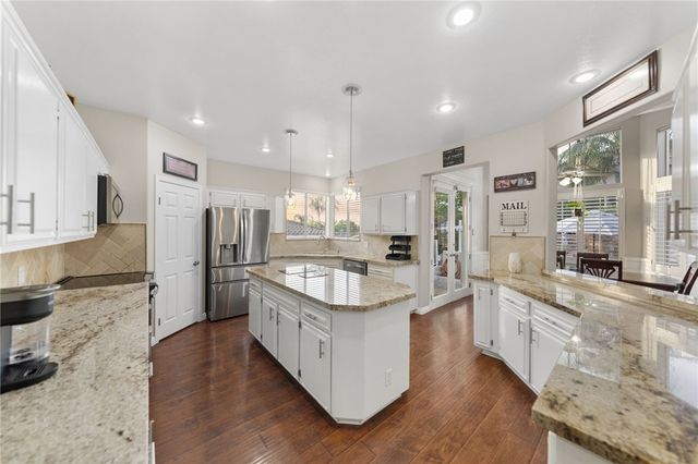 30161 Buck Tail, Canyon Lake, CA 92587