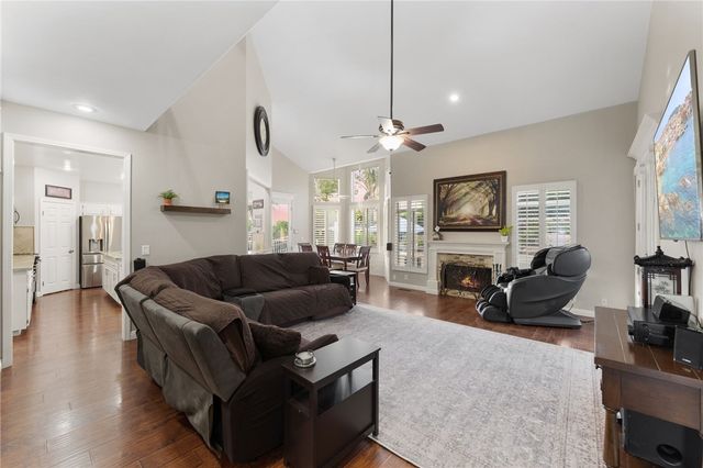 30161 Buck Tail, Canyon Lake, CA 92587