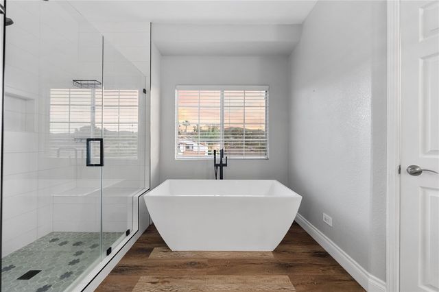 30161 Buck Tail, Canyon Lake, CA 92587