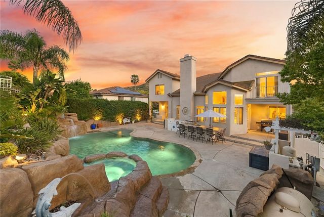 30161 Buck Tail, Canyon Lake, CA 92587