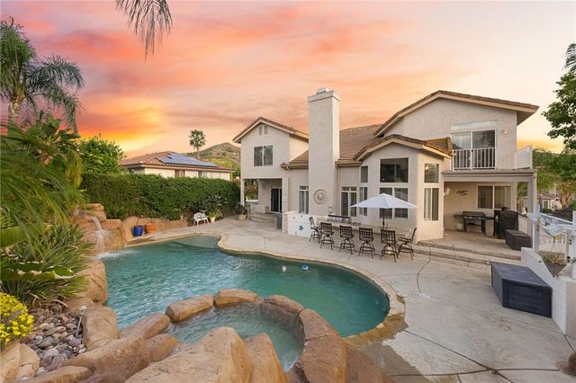 30161 Buck Tail, Canyon Lake, CA 92587