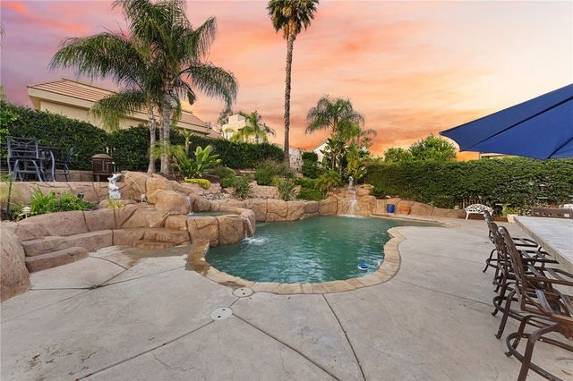 30161 Buck Tail, Canyon Lake, CA 92587