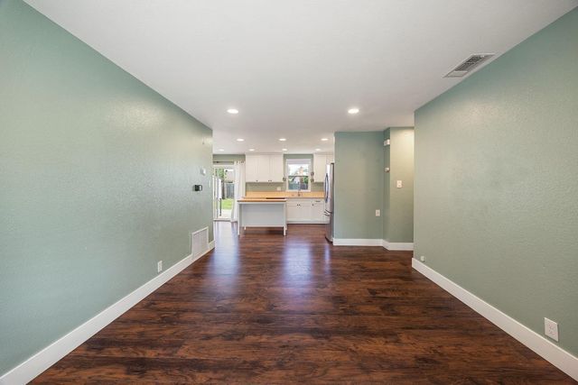 2329 Mcgregor Dr, Rancho Cordova, CA 95670