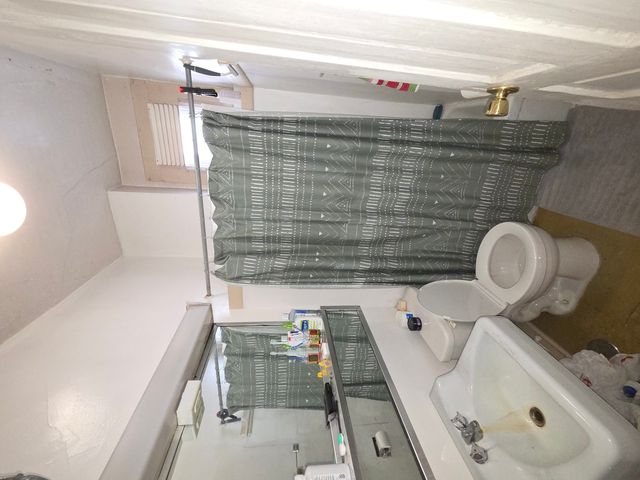 2310 N Hoyne Avenue, Chicago, IL 60647