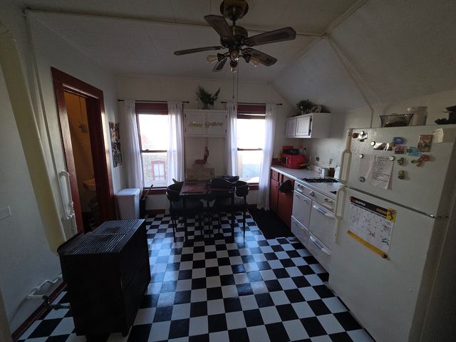 2310 N Hoyne Avenue, Chicago, IL 60647