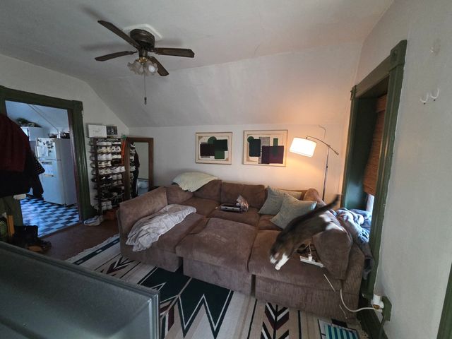 2310 N Hoyne Avenue, Chicago, IL 60647