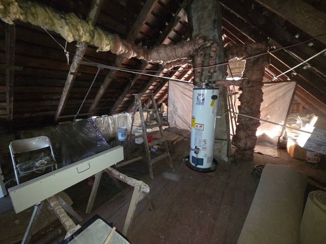 2310 N Hoyne Avenue, Chicago, IL 60647