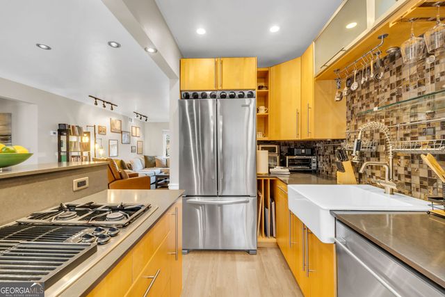 510 Coventry Road 15D, Decatur, GA 30030