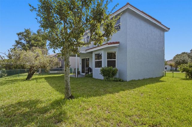2412 SW 164th Avenue, Miramar, FL 33027