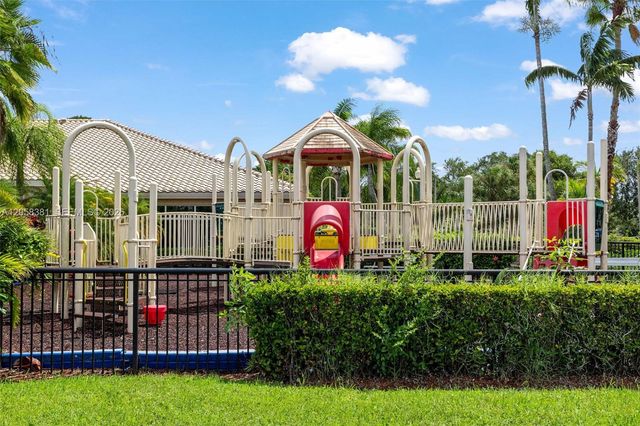 2412 SW 164th Avenue, Miramar, FL 33027
