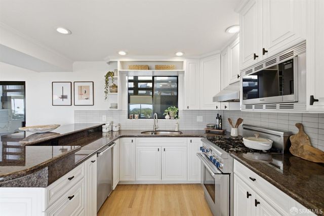1095 Pacheco Street, San Francisco, CA 94116