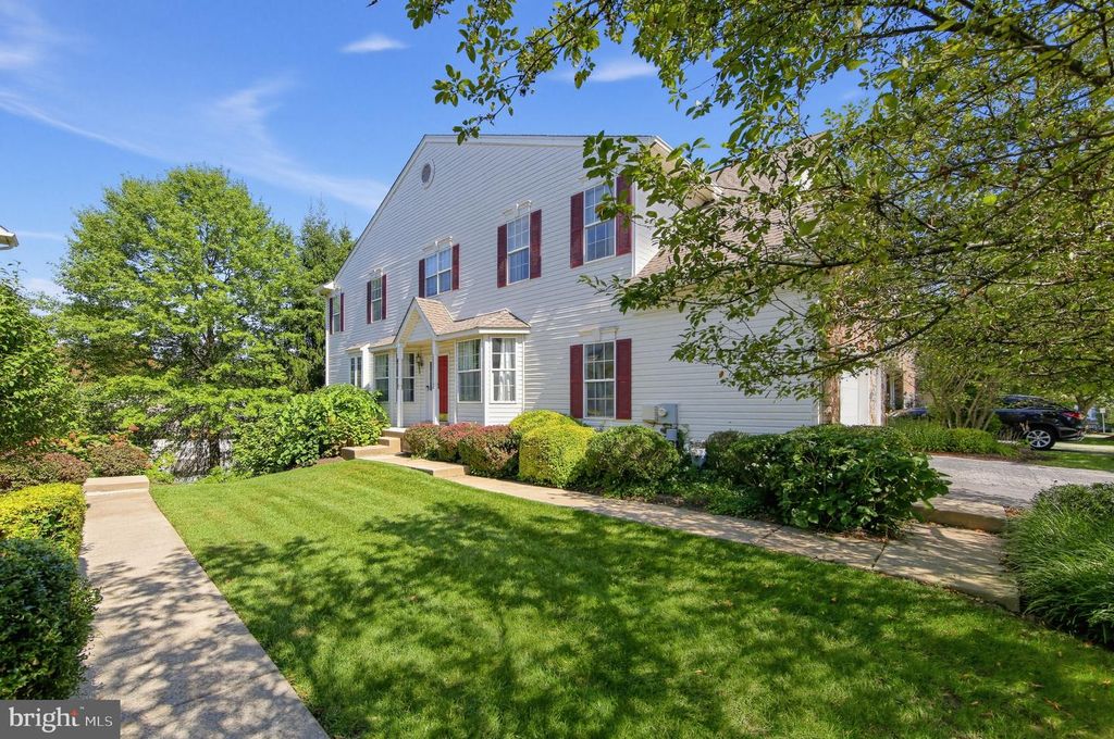 135 FRINGETREE DR, WEST CHESTER, PA 19380 — exterior