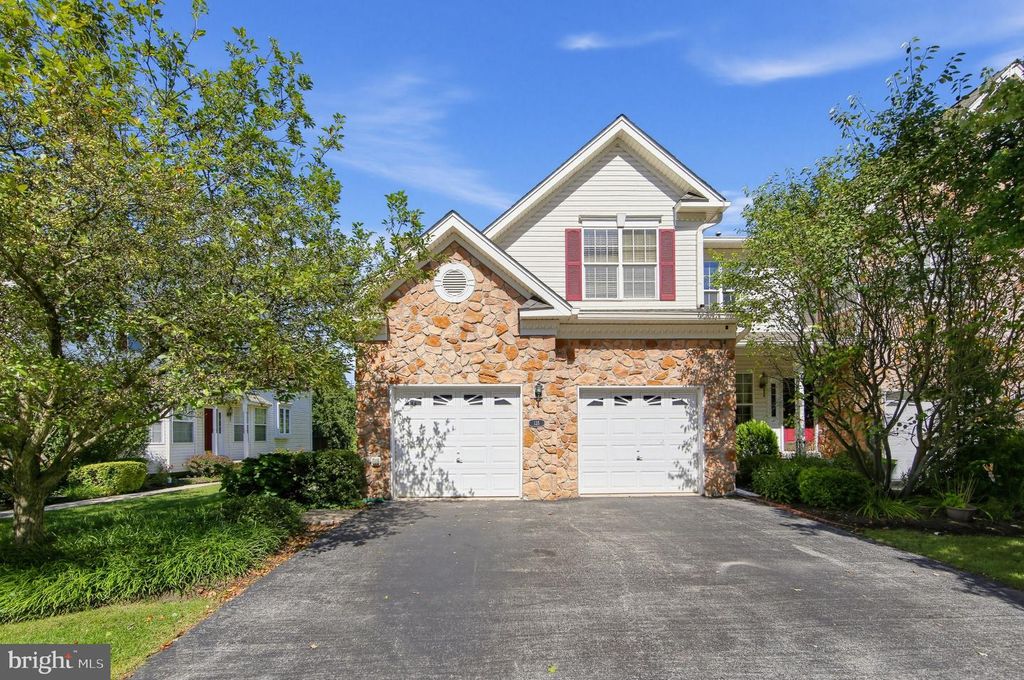135 FRINGETREE DR, WEST CHESTER, PA 19380 — photo 2
