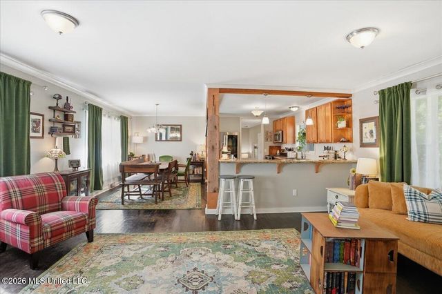 4429 Forest Park Drive, Jackson, MS 39211