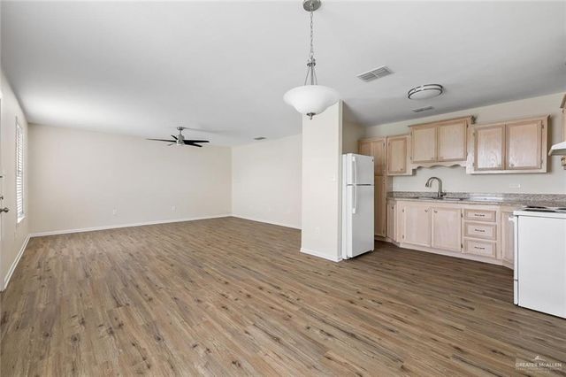 1105 W Stubbs Street C, Edinburg, TX 78539