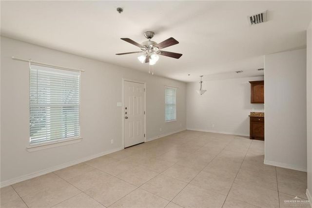 1105 W Stubbs Street C, Edinburg, TX 78539