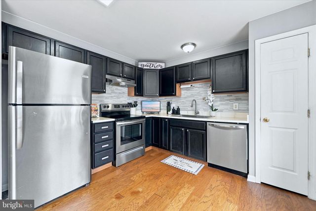 215 N BRIDLEWOOD DR, Newark, DE 19702