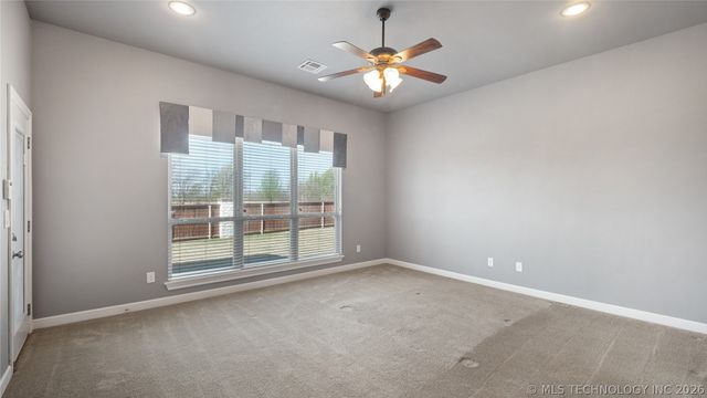 4301 N Walnut Avenue, Broken Arrow, OK 74012