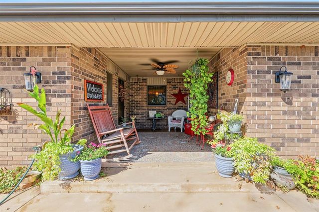 106800 S 3450 Road, Meeker, OK 74855
