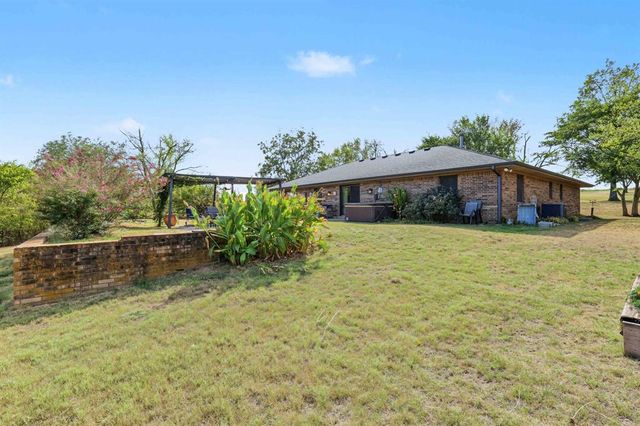 106800 S 3450 Road, Meeker, OK 74855