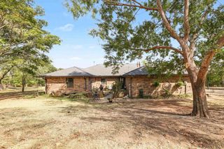 106800 S 3450 Road, Meeker, OK 74855