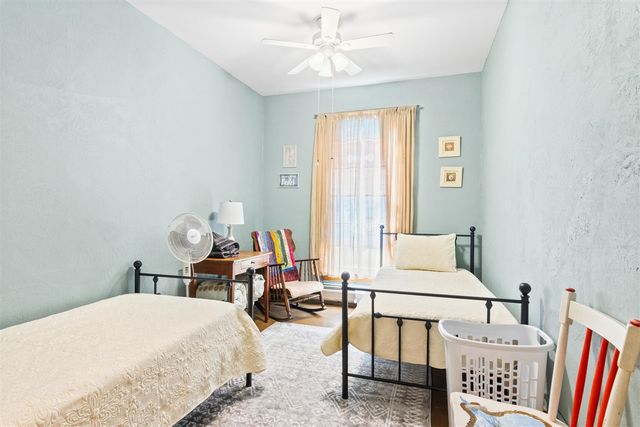 8195 5th Street, Onekama, MI 49675